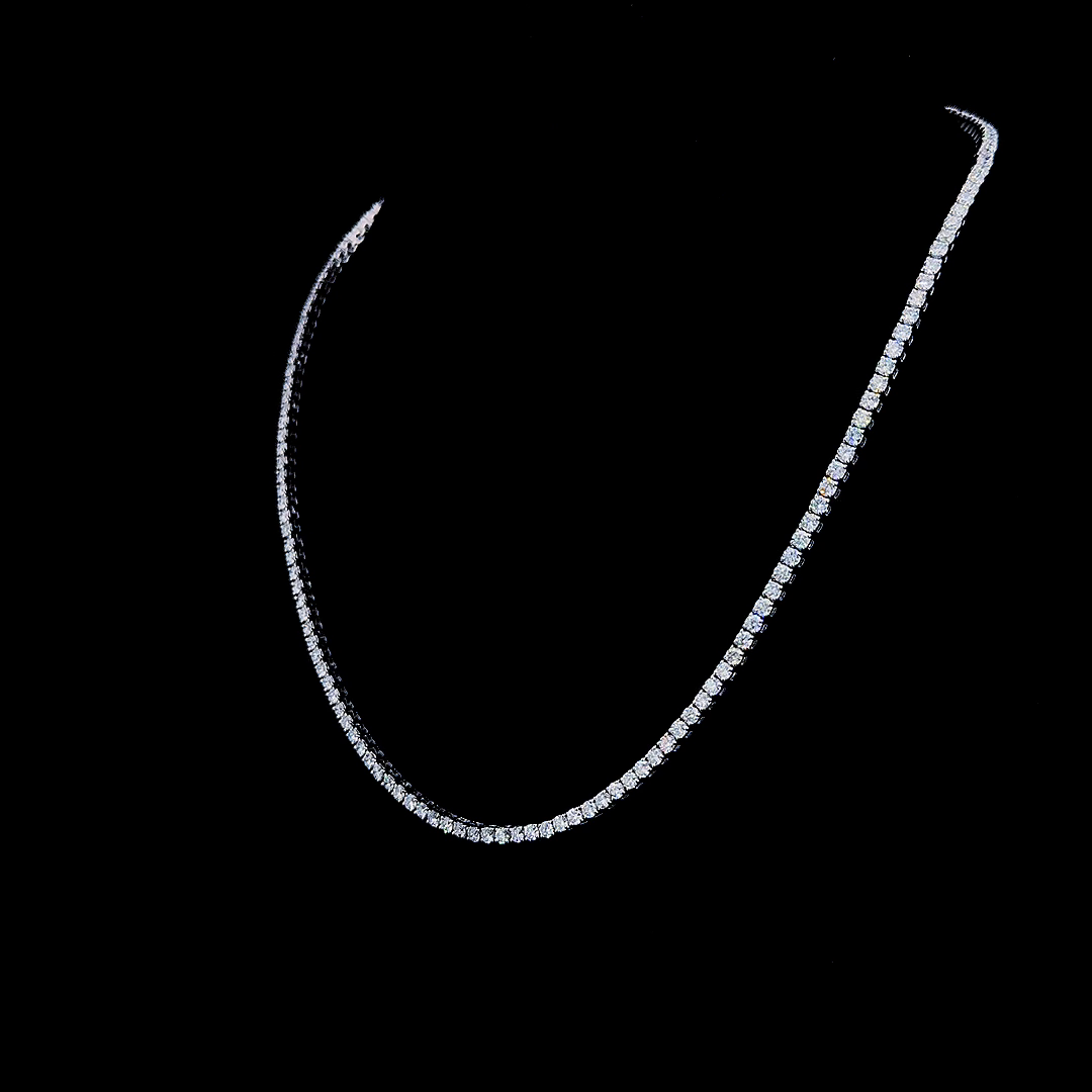 14k White Gold Diamonds Pendant 6.20 Carat