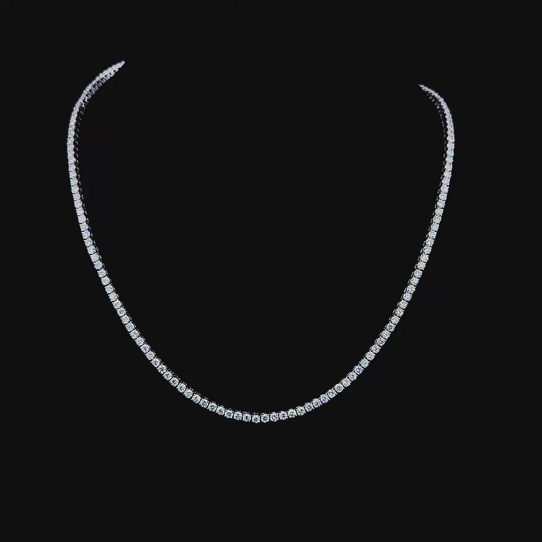 14k White Gold Diamonds Pendant 6.20 Carat